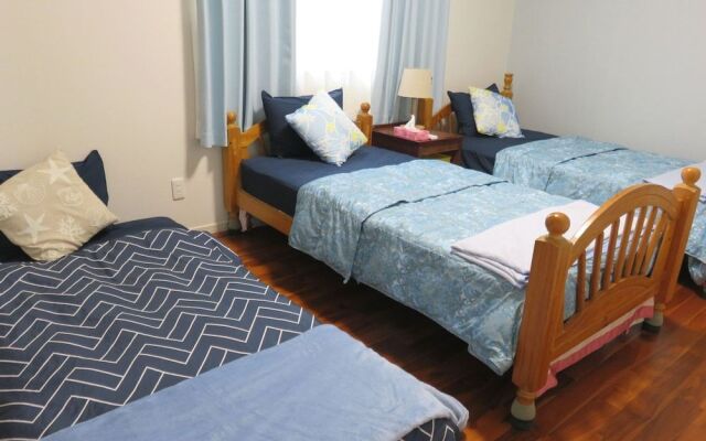 Okinawa Guest House Urizun