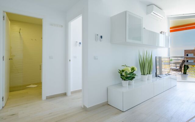 Apartamentos La Roca Rentals