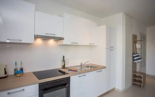 Modern Apartment in Kastel Stafilic With Fenced Garden