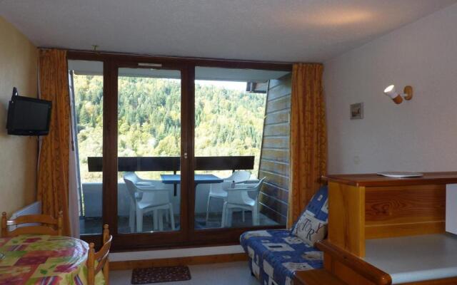 Appartement Mont-Dore, 1 pièce, 3 personnes - FR-1-608-93