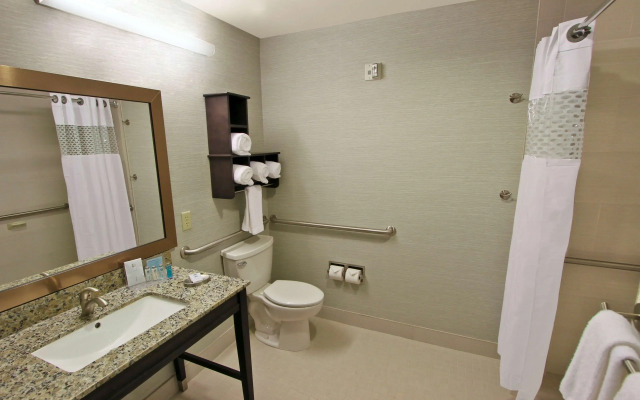 Hampton Inn & Suites Winnie