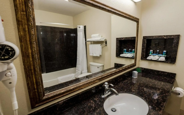 Grand Hotel Orlando at Universal Blvd - Shuttle to Theme Parks
