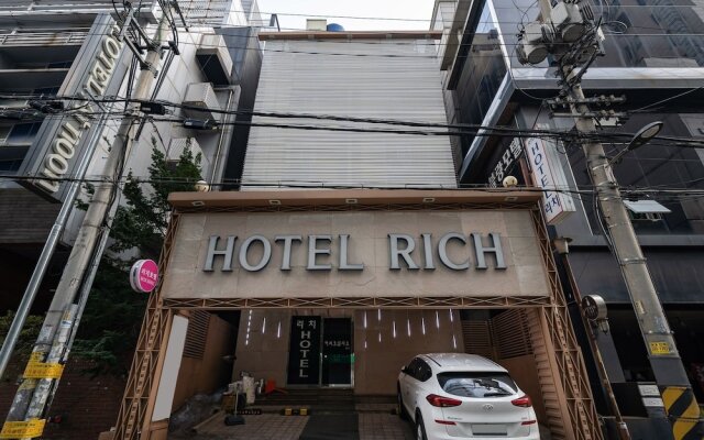 Sinchon Rich