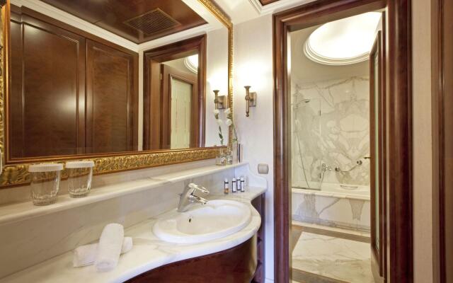 Electra Palace Athens Hotel