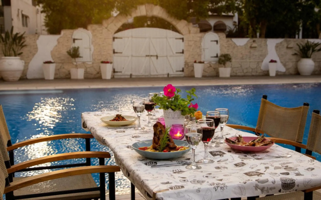 Cleopatra Hotel