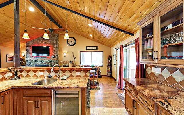 1062 Glenwood Way - 4 Br Home