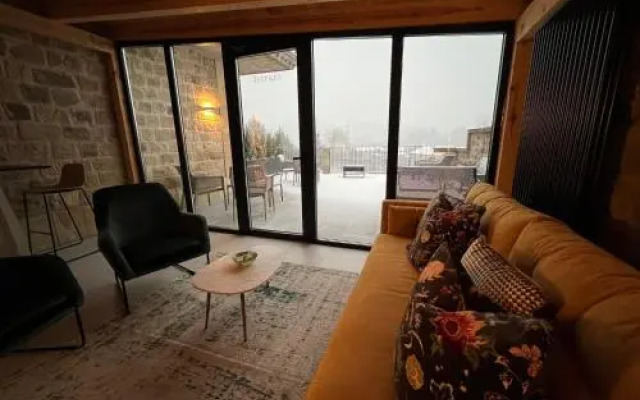 Duruelo Mountain Suites