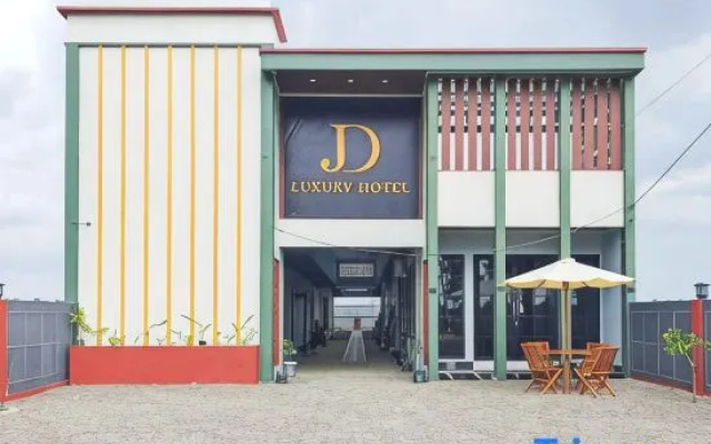 Urbanview Hotel JD Luxury Brebes