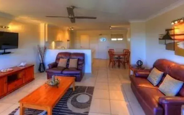 Lamor Apartments