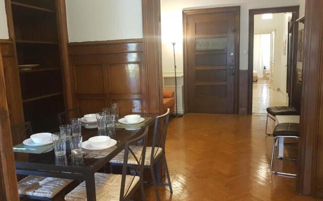 Violet Errathens Apartment - Athens Center, 7 BD, 3 BATH