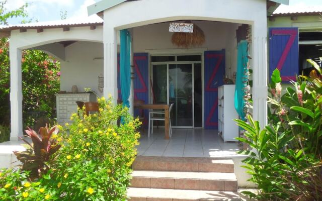 House With 2 Bedrooms in Petit-canal, With Wonderful Mountain View, Po