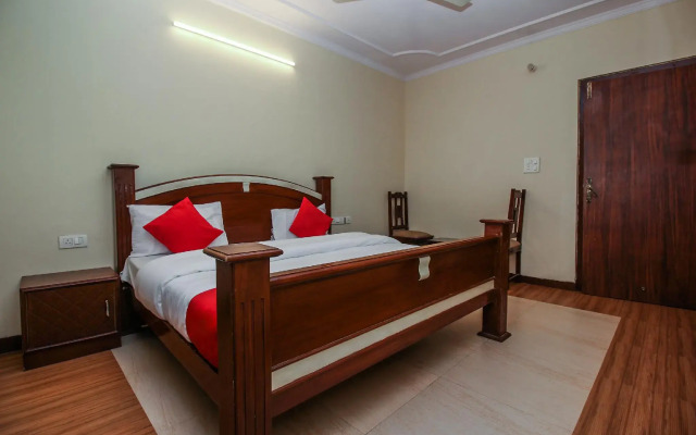 Oyo 15214 Mahal Rajwada Resort