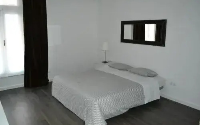 Room Gran Vía Apartments