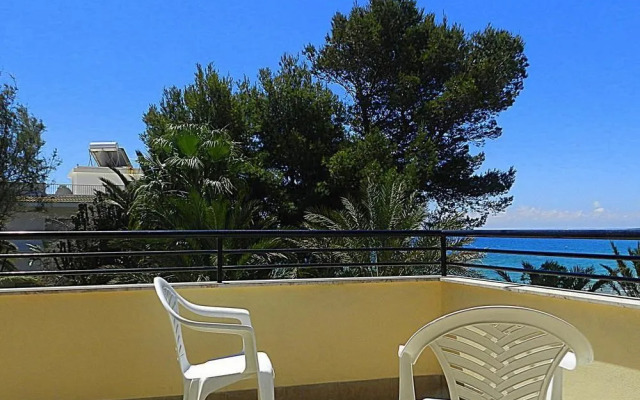 White Rocks Holiday House