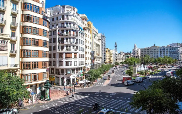 Boutique Creative Rooms