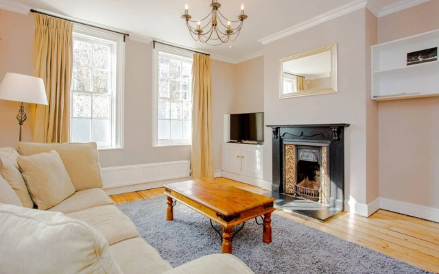 Large Luxury Townhouse in the Centre of Greenwich