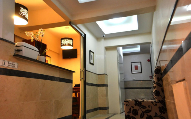Ixir Hotel