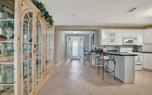 Stones Throw Beachfront Luxury Suites