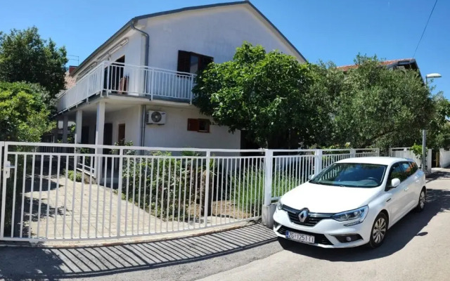 Vale - 450m to the Beach - SA2