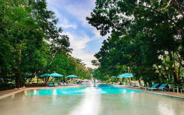 Tambuli Seaside Resort and Spa