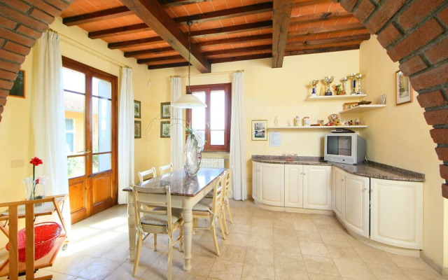 Villa Elena Galleno in Galleno