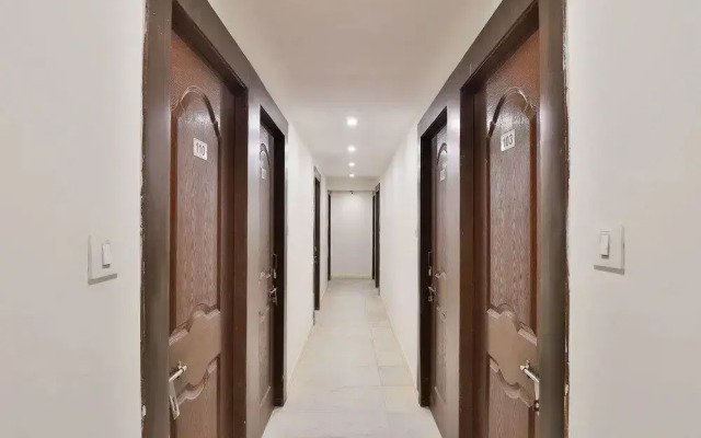 Hotel Rajshree by OYO