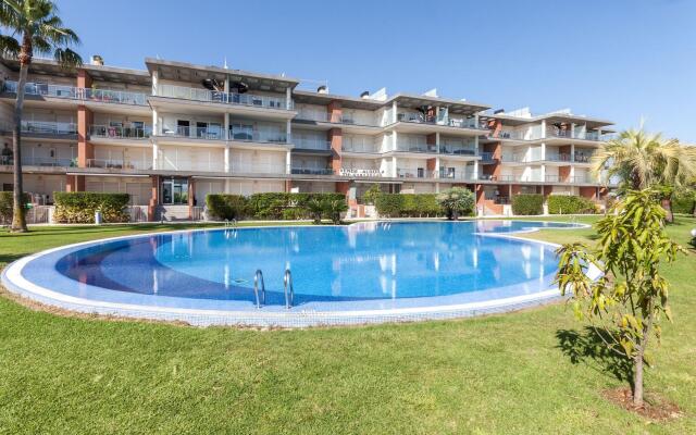 AIRE - Apartment with shared pool in Oliva Nova. Free WiFi