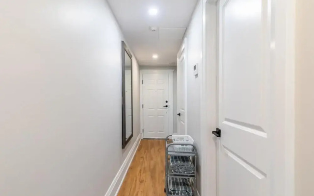 Stylish 2Br Apartment in the Heart of Hamilton 4