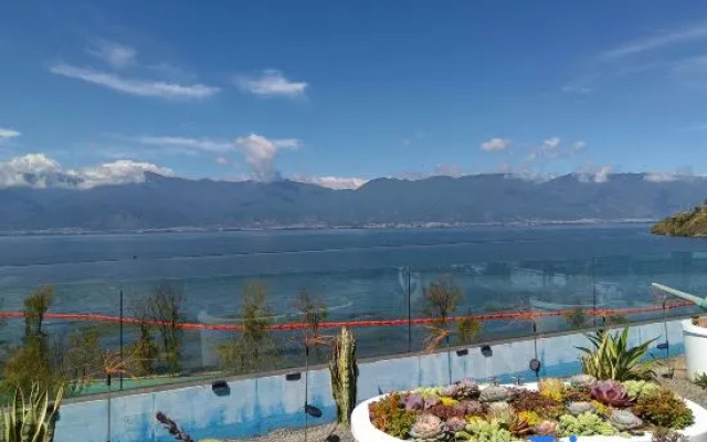 Dali with sea view and beautiful garden