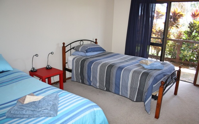 Tau Gardens – Guest Rooms – Burnt Pine
