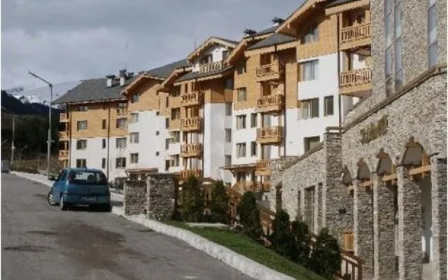 St. John Hill Suites Hotel