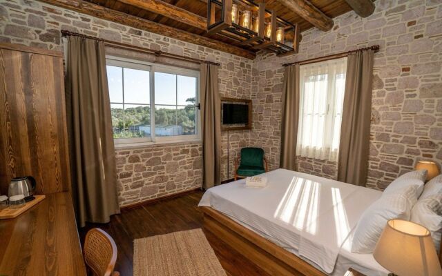 Leone Natural Otel