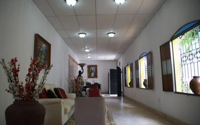 Hostal Casa San Miguel Traveler's House