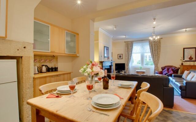 Superb Apartment In Popular Hexham Near Golf Course