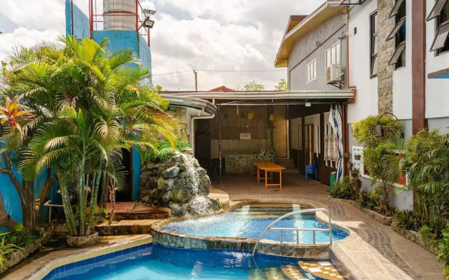 Ross Rose Budget Hotel