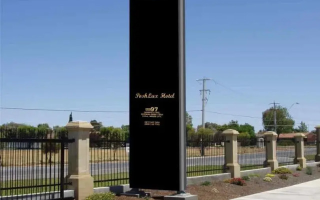 PoshLux Executive Hotel