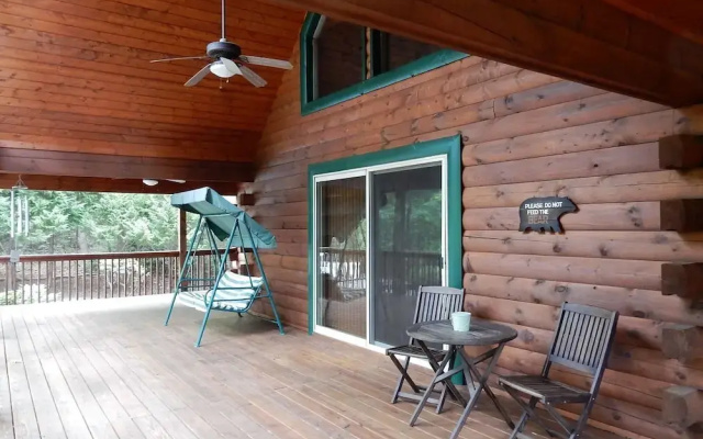 The Bears Den