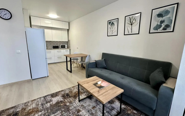 Cozy apartment on Gazovikov street 73k4