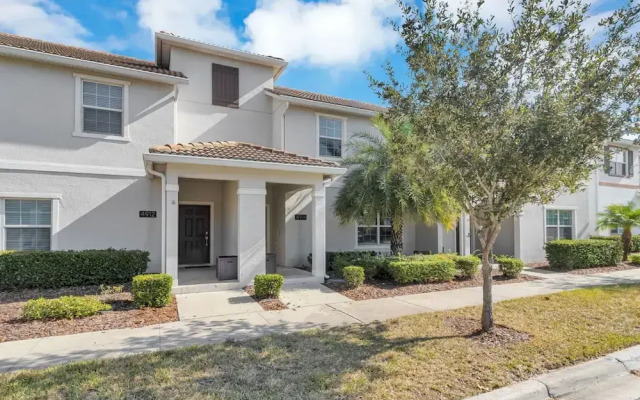 Amazing 4bdr w Pool Near Disney - 4914