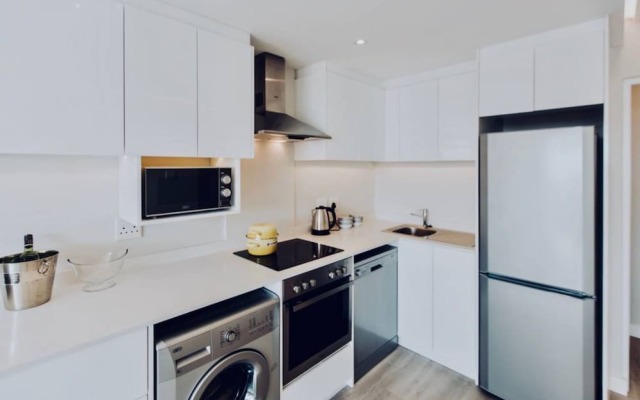 2 Bedroom Apartment in Green Point Cape Town