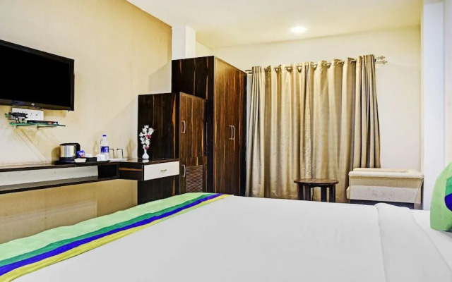 Treebo Trend Western