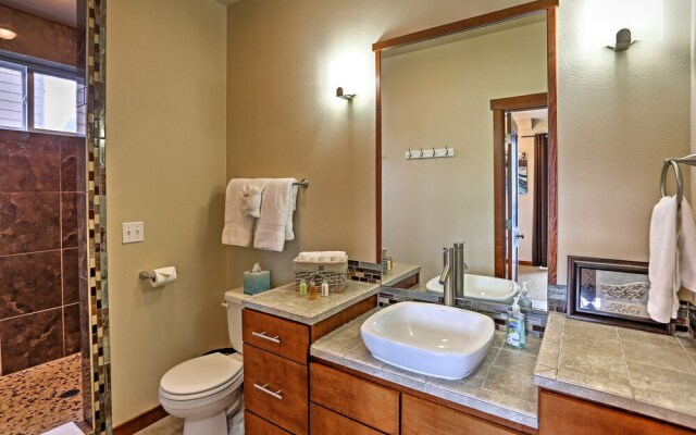 Lake Chelan 'manson Bay' Condo w/ Pool Access!