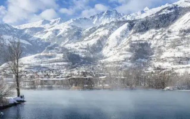 Le Cyprès en centre ville Bourg-Saint-Maurice