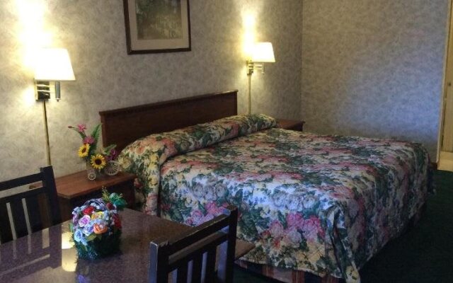 Paradise Inn