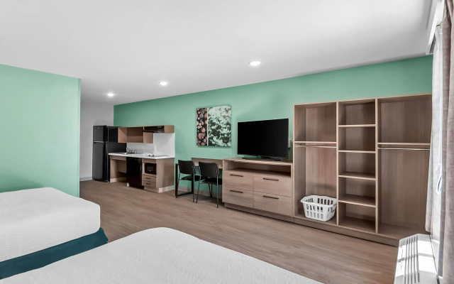 ECHO Suites Extended Stay by Wyndham Sterling