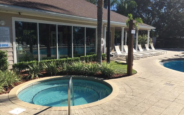 Villa Cristina - Lucaya Village