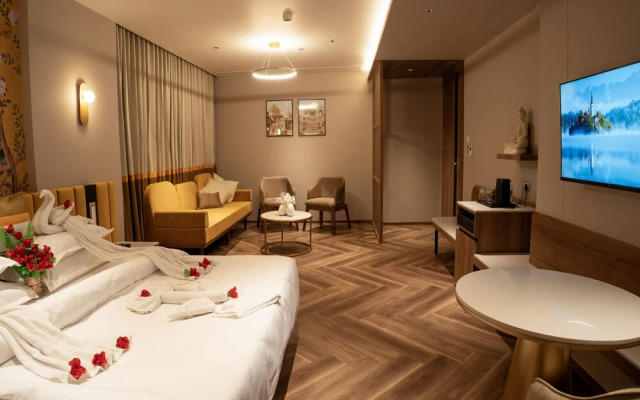 Shree Ram Hotel