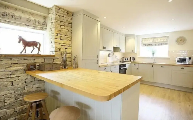 Old Groom's Cottage