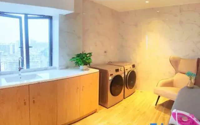 Vienna International Hotel (Guangzhou North Station Huadu Sunac Resort)