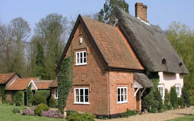 Thatched Farm Bed and Breakfast